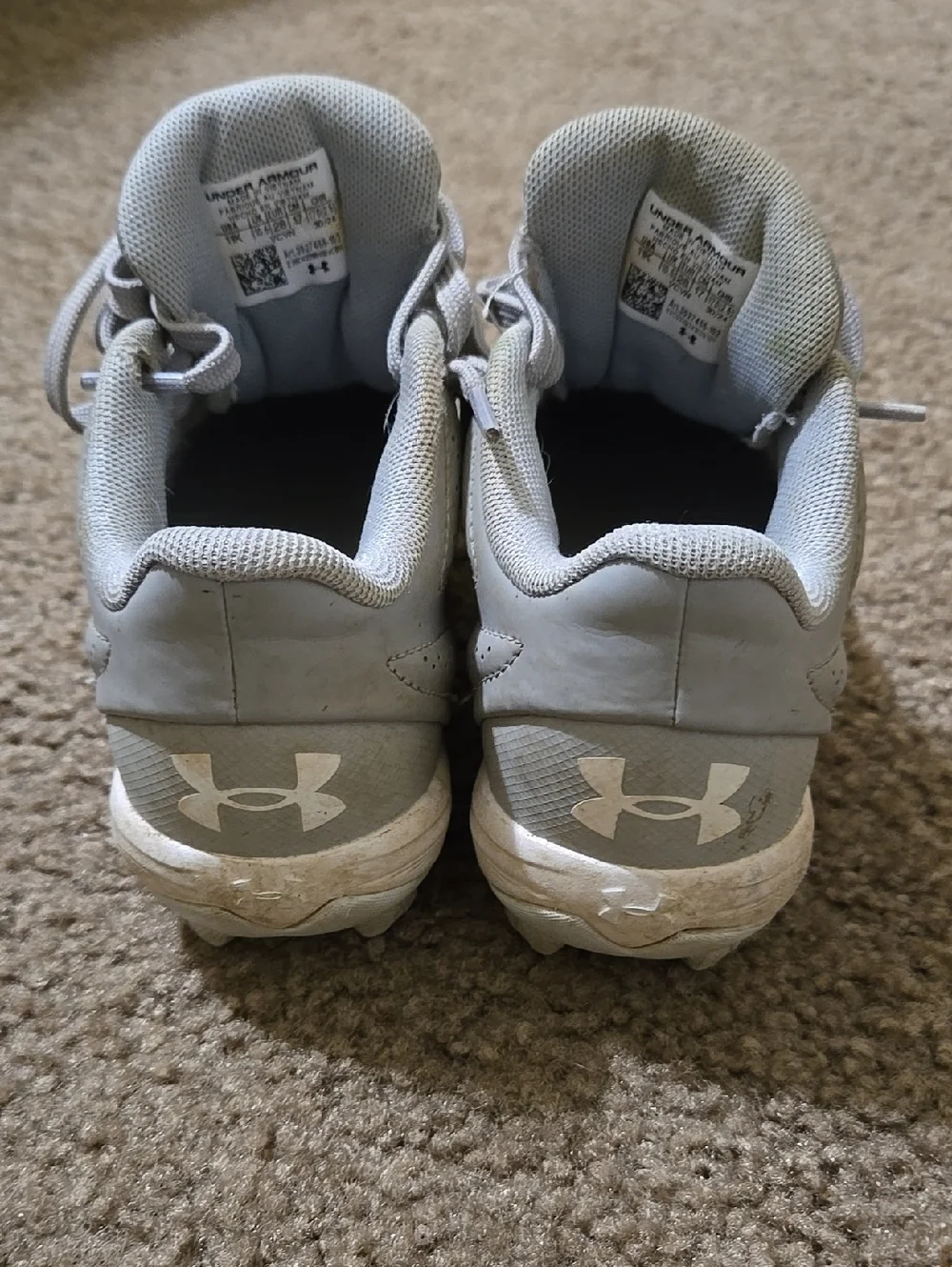 Baseball Cleats - Picture 5 of 5